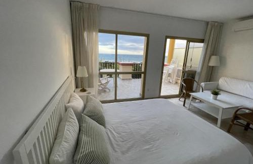 Nikki Beach Apartment | Estudio con insuperables vistas al Mar: Aparcamiento