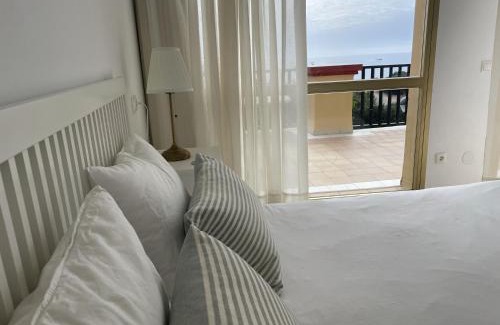 Nikki Beach Apartment | Estudio con insuperables vistas al Mar: Aparcamiento