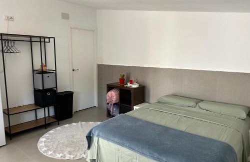 Santa Eulalia de Roncana House | Estudio Independiente a 30min de Barcelona