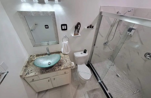Marietta Apartment | estudio proyector
