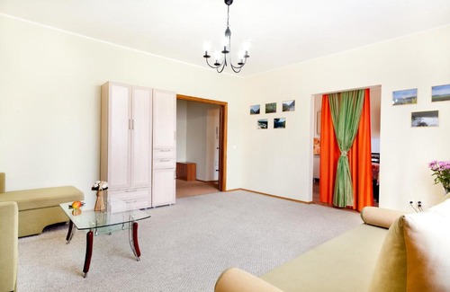 Yekaterinburg Apartment | EtazhiDaily at Malysheva