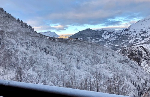 Mont-de-Lans Apartment | ETERLOU LES 2 ALPES 3600 : Apartment 162m² - 4 bedrooms 4 bathrooms/WC - 80m from the slopes