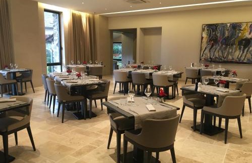Beyssac Hotel | Etoile de Pompadour