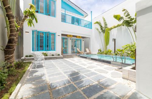 Ngu Hanh Son Villa | ETSY BLUE Pool Villa 4 Minute Walk to Beach Pickup Service included