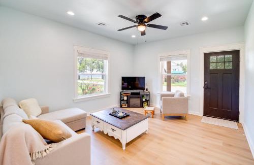 Eufaula House | Eufaula Vacation Rental Walk to Lakeside Beaches!