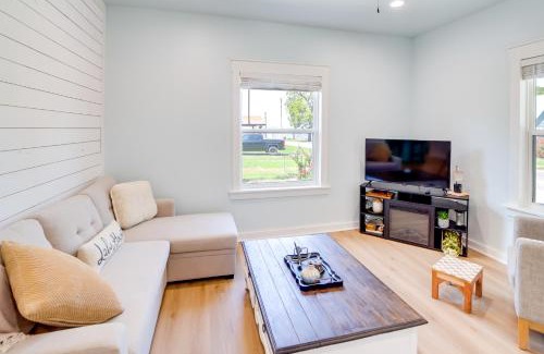 Eufaula House | Eufaula Vacation Rental Walk to Lakeside Beaches!
