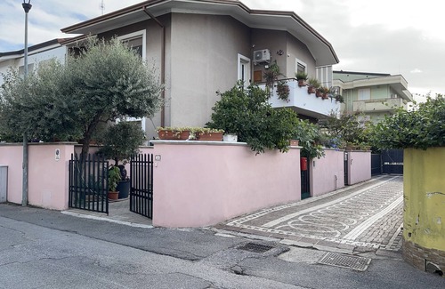 Torre del Lago Puccini House | EUGENIA HOUSE, Cozy double room in private house.