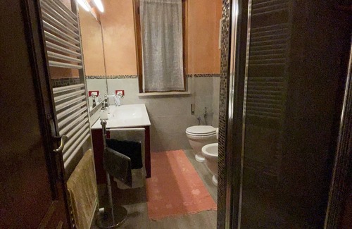 Torre del Lago Puccini House | EUGENIA HOUSE, Cozy double room in private house.