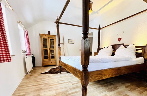 Bad Wildbad Condo | Eulennescht - romantic Black Forest-style holiday apartment for 4 people