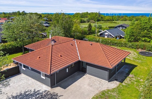 Bønnerup Strand House | "Eunice" - 850m from the sea by Interhome