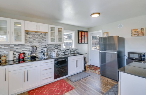 Eureka House | Eureka Getaway w/Hot Tub & Mountain Views!
