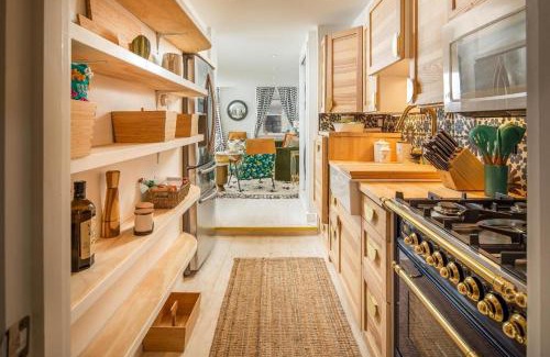 Midtown Apartment | Euro Lux