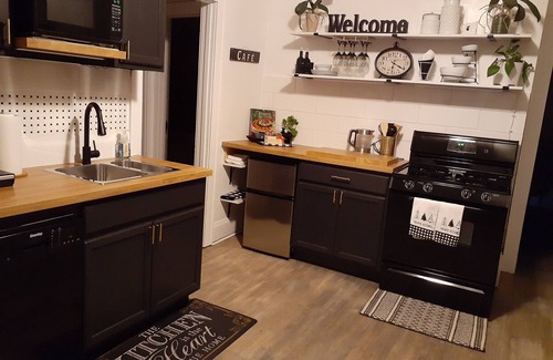 West Allis House | Euro style (950 sqft of comfort and relax)