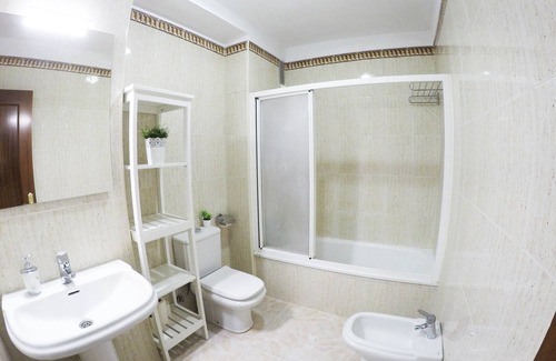 Santa Cruz de Tenerife Condo | EuroRental Apartment with Wifi and Parking