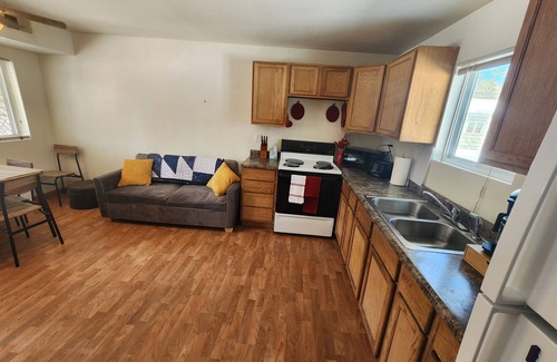 Houghton Apartment | EV Ready Keweenaw 1BR Near MTU – Great Basecamp for Exploring & Hiking