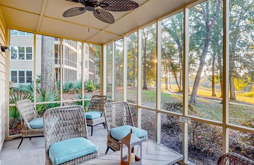 Sea Trail Apartment | Ev's Escape, 201A