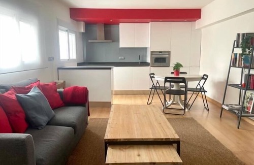 San Vicente Apartment | Eva Plaza del Museo