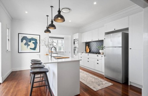 Greenslopes House | Evandale, 1920’s Historic ,Stunning and Modern home with amazing City views
