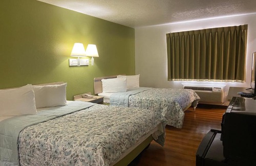 Evanston Hotel | EVANSTON INN at exit 6