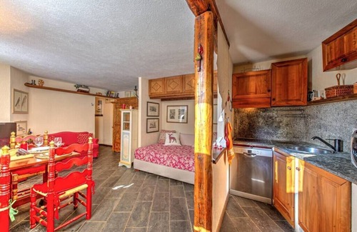 Courmayeur Apartment | Eve Apartment - Mountain View - Wifi - Parking