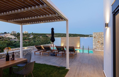 Sfakaki Villa | Eveland Accessible Villa 2