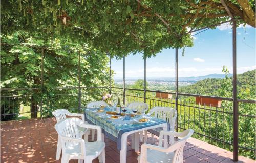 Saturnana House | Evelina