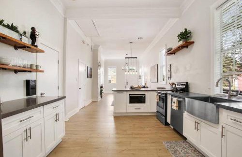Seventh Ward House | Event Weekend Hub Near Superdome & Fq