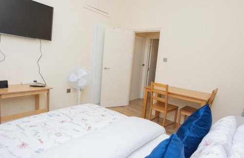 Finsbury Park Apartment | Evergreen Apartments- Flat 1, London