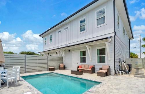 Bahama Beach House | Evergreen By the Sea Unit A