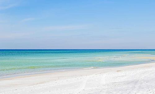 Bahama Beach House | Evergreen By the Sea Unit B