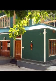 Nakur Sirangala House | Evergreen Emerald