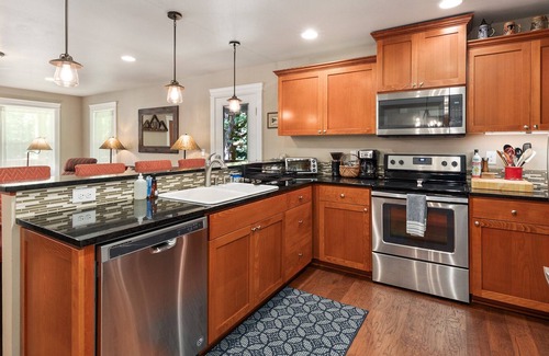 Skykomish House | Evergreen Escape - 6+pets, hot tub, 20min from Stevens Pass