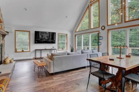 Albrightsville House | Evergreen Escape - Jim Thorpe Multi Ski Resort