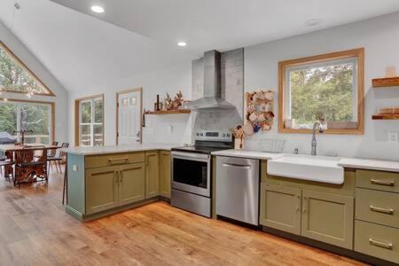 Albrightsville House | Evergreen Escape - Jim Thorpe Multi Ski Resort