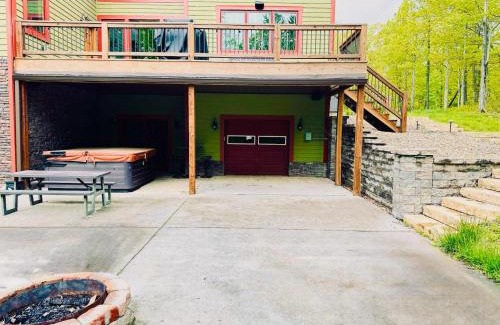 McHenry House | Evergreen Escape