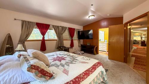 Port Angeles House | Evergreen Haven