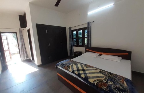 Ramnagar House | Evergreen homestay