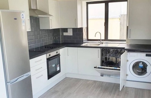 Kidlington Apartment | Evergreen Lodge -Two Bed Lux - Parking,Garden,WIFI
