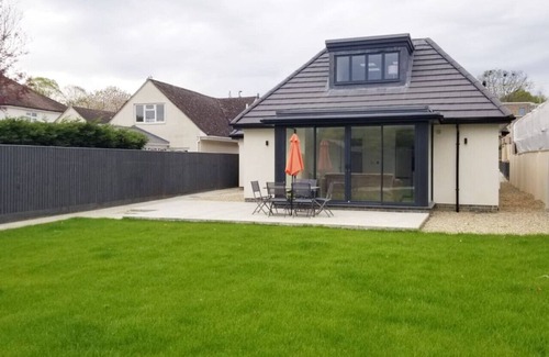 Kidlington Apartment | Evergreen Lodge -Two Bed Lux - Parking,Garden,WIFI