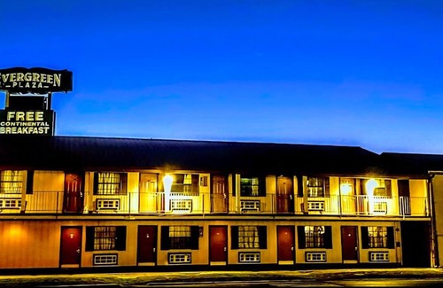 Kenner - Louis Armstrong International Airport Hotel | Evergreen Plaza Inn