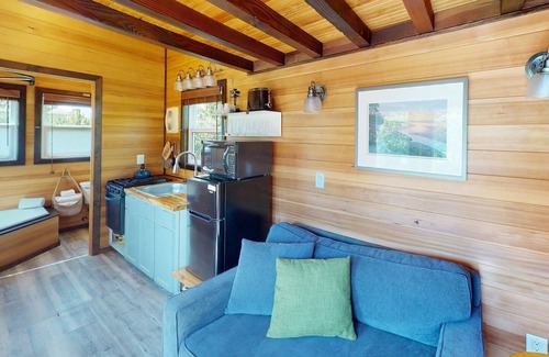 Waldport House | Evergreen