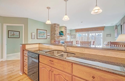 Foscoe Condo | Evergreens 1522- Mountain Condo, Gated Resort, Indoor/Outdoor Pools and Hot Tub, Fitness Area, Fi.