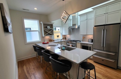 Salemtown House | Every Day is a Holiday in Nash - Full Furn 3BR 2 Ba Home in Germantown/Salemtown