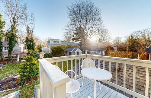 Vineyard Haven Apartment | Everyday is Saturday