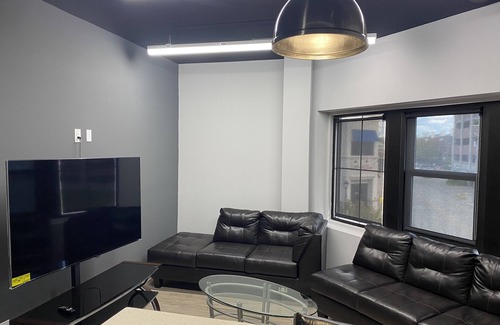 Dearborn Apartment | Everyone welcome travelers welcome