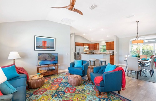 Collier House | Everything! 3/2, FREE golf & 4-seat cart, Resident passes, pets, near Brownwood