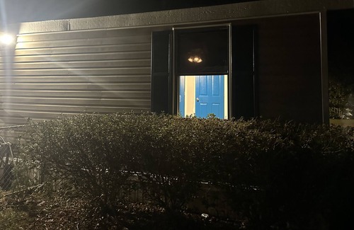 Mobile House | Everything close, shopping close to mobile airport
