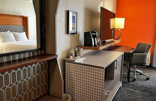 Fort Worth Hotel | Everything You Need For The Perfect Vacation! 3 Convenient Units! Indoor Pool