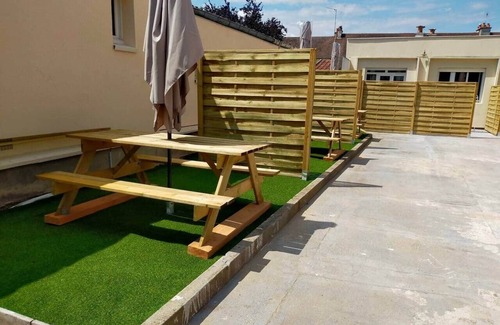 Le Mans House | Evian03 Large T2, quiet, terrace, free parking