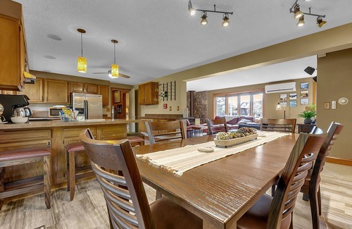 Ellicottville House | EVL Après4All: game rm,hot tub,steps 2 town&trails